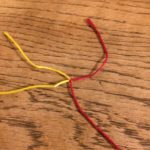 刺し子の花ふきんを作る時の糸端処理や糸つぎは、はた結びでの玉止めが綺麗に仕上がります
